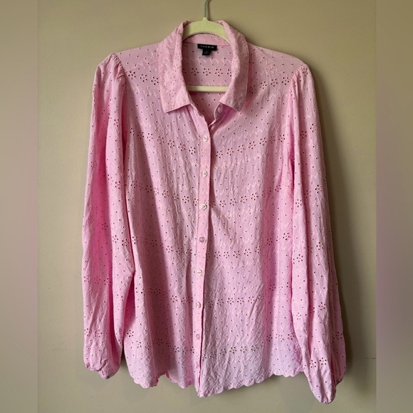 Torrid Plus Sz 2X Pink Eyelet Button Down Peplum Shirt - Picture 3 of 13